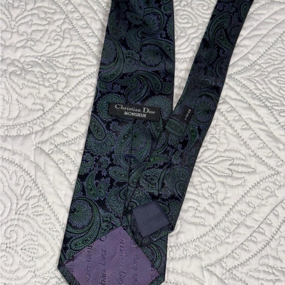 Christian dior tie . - Picture 5 of 7